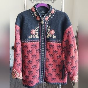 Vintage Icelandic Design Jacket size Large Zip Up Beautiful Warm Cozy 😍 Chunky